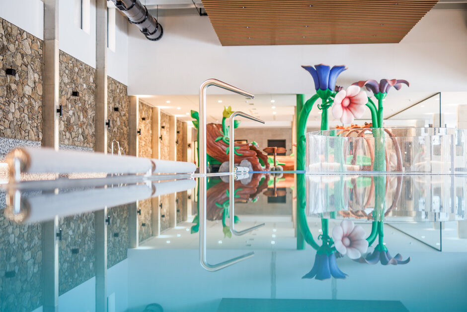 pool world